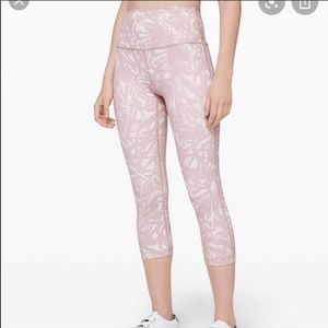 Lululemon Wunder Under Leggings